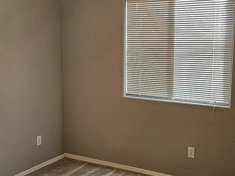 1113 N Agave St — Photo 5