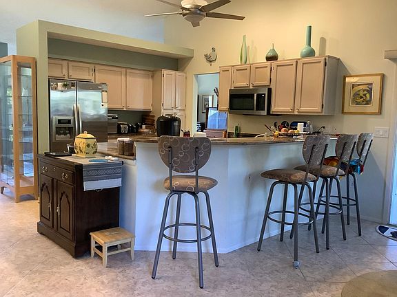 4th image of 4637 Hamlets Grove Dr