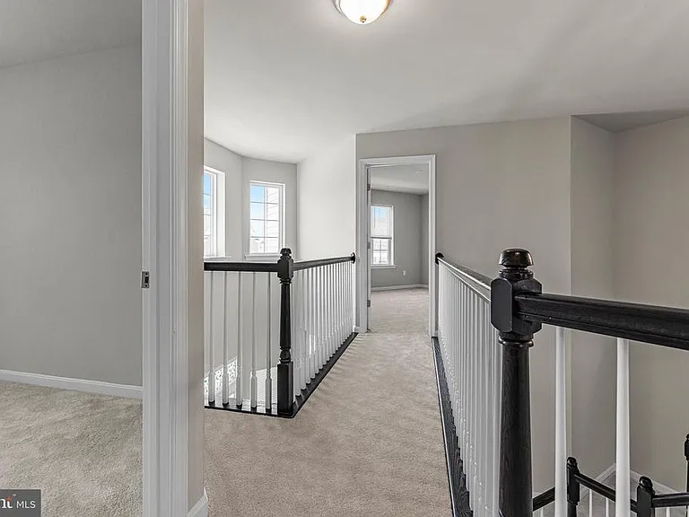 243 Wavyleaf Dr — Photo 20