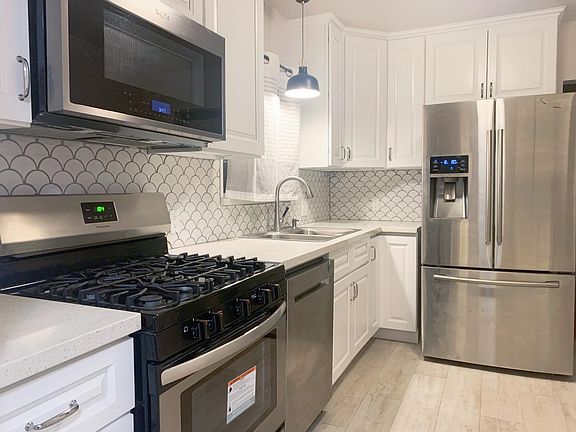 5th image of 313 W Cedar Ave