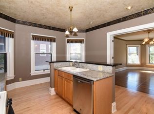 1122 N Cass St #A, Milwaukee, WI 53202