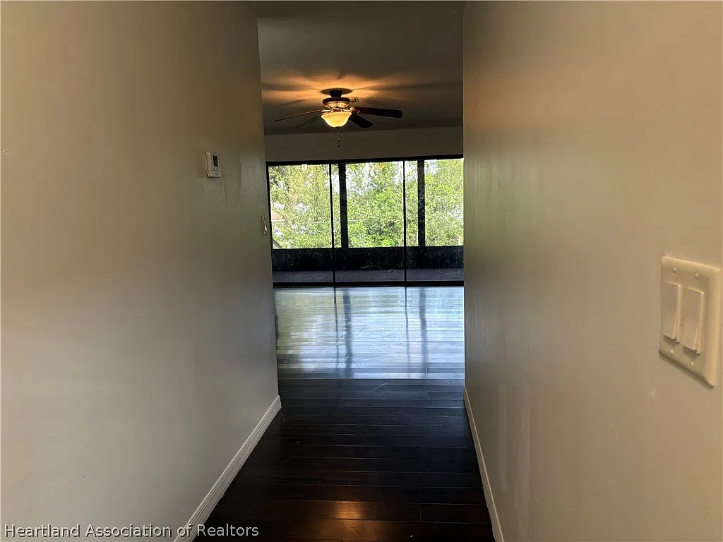 3 bed, 2.0 bath, 1446 sqft, $1,500 — Photo 2