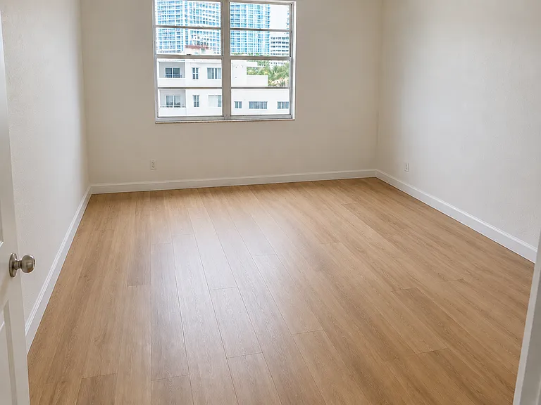 6770 Indian Creek Dr — Photo 5