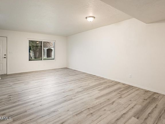 5th image of 7126 N 19TH Avenue #124