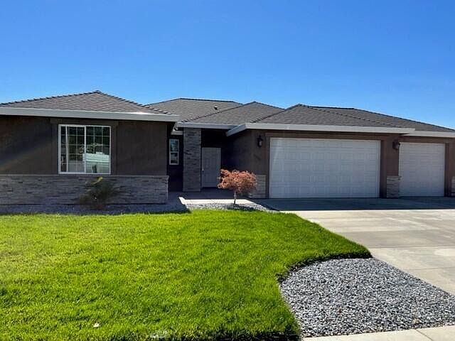 1st image of 3511 Sacramento Dr