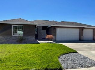 3511 Sacramento Dr, Redding, CA 96001