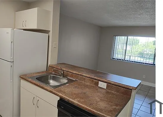 1523 Meadows Cir W #1523 — Photo 5