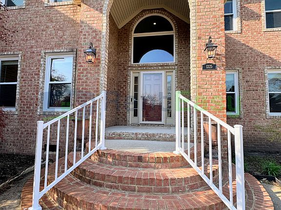2nd image of 1325 Meggett Dr