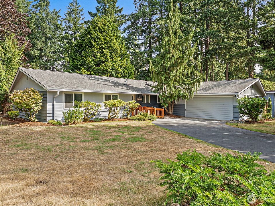 1st image of 8419 109th Street SW