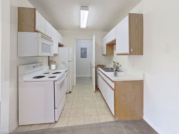 141 Legacy Park Dr #1744