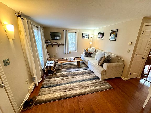 5th image of 5 Colburn Drive #10