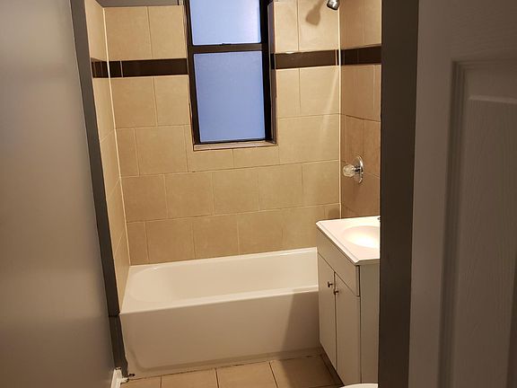 4th image of 6203 S Langley Ave #3