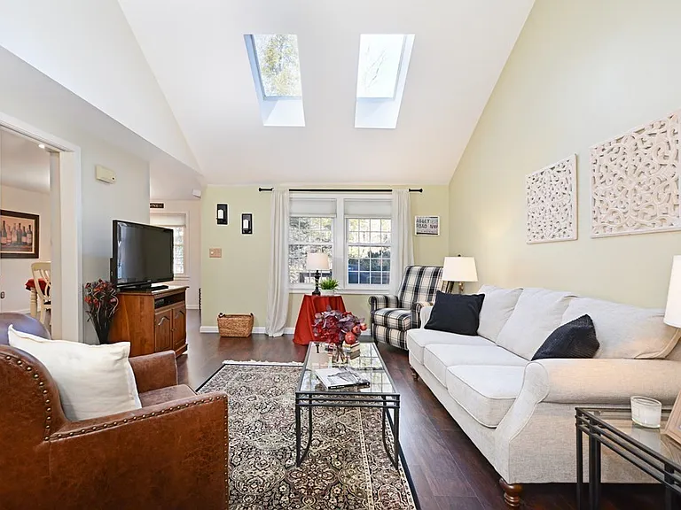 56 Harrington Farms Way — Photo 4