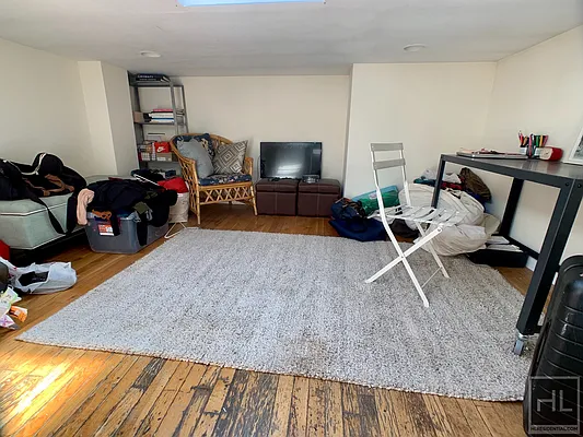 Rented by Highline Residential | media 77