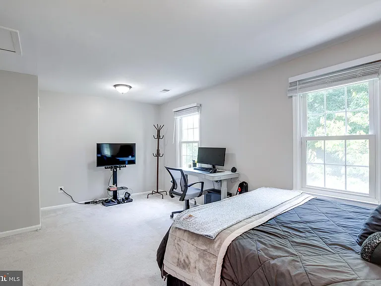 8657 Dellway Ln — Photo 24