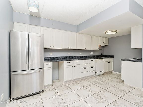 5th image of 7330 Tiffany Dr APT 2C