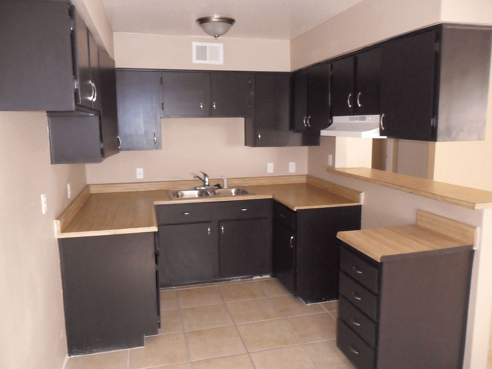 2nd image of 1688 Stevens St APT 4