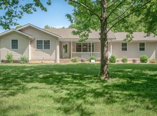 4208 Baptist Camp Rd, Carterville, IL 62918