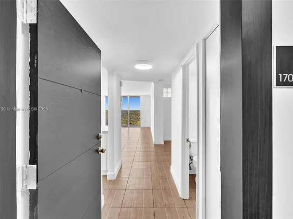 2801 NE 183rd St APT 1703W, Aventura, FL 33160