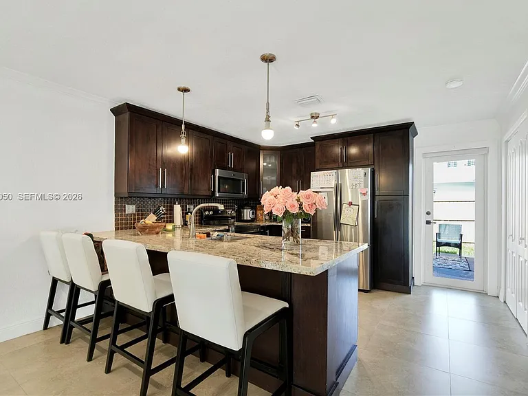 4260 SW 68th Ct — Photo 8