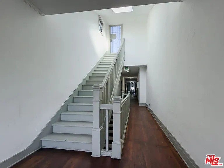 908 S Normandie Ave #7 — Photo 7