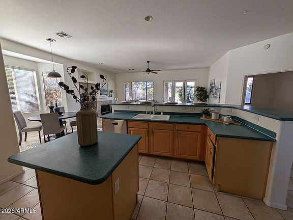 3rd image of 1370 S CENTRAL Drive