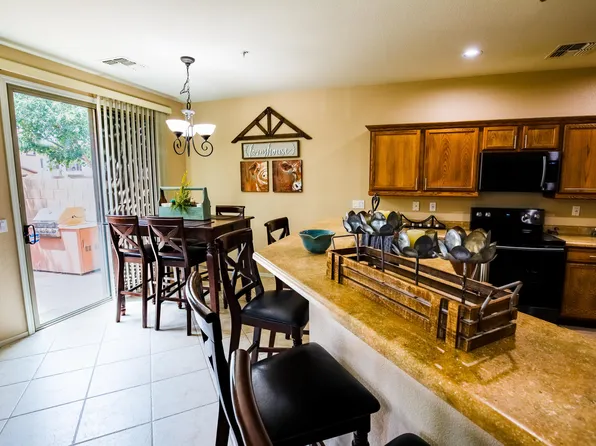 1330 S Aaron Dr Unit 198, Mesa, AZ 85208