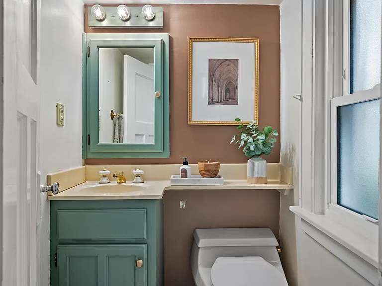 1512 E Olive St — Photo 25