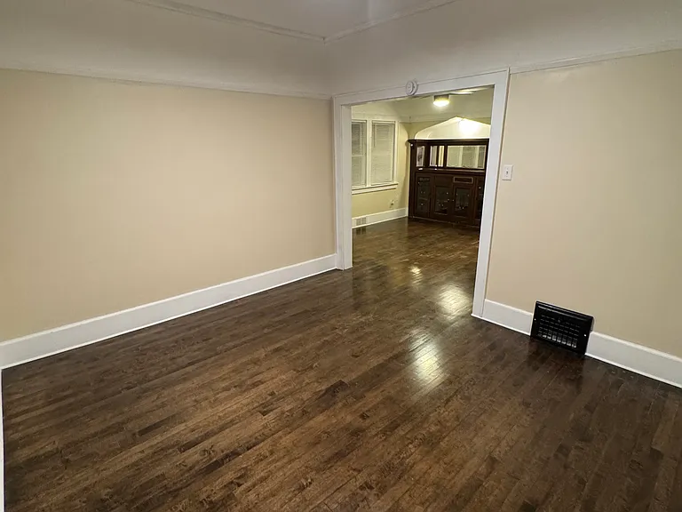 8821 W Greenfield Ave — Photo 8