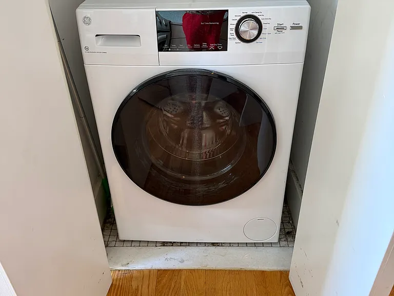 1059 Manhattan Ave #6B — Photo 7