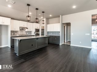 717 Parsons Dr, Yukon, OK 73099