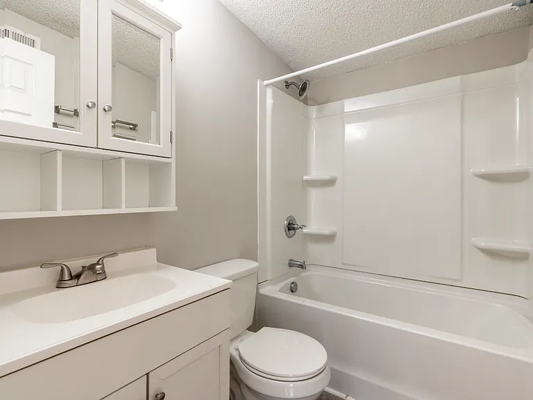 2479 Julia Ave — Photo 50
