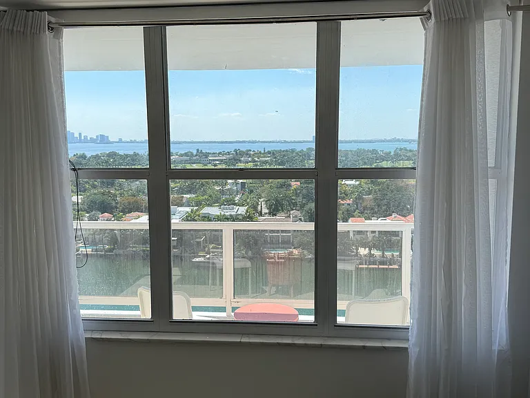 5700 Collins Ave #15 — Photo 8