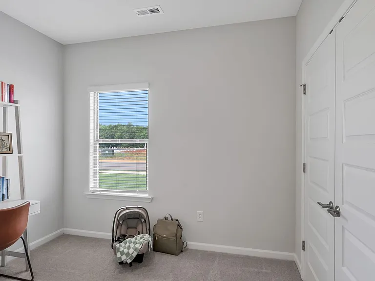 101 Stockholm Ln — Photo 30