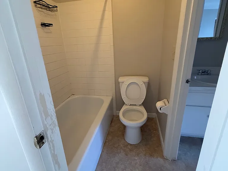 1708 N Hamilton St #C — Photo 28
