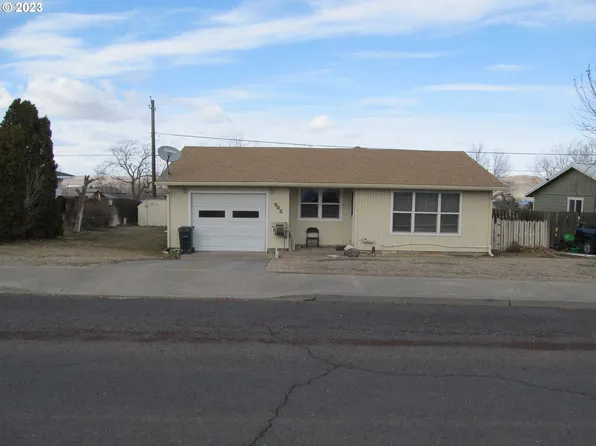 205 Pierce Ave, Umatilla, OR 97882