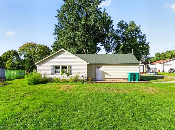 4646 Kennedy Rd, Lowellville, OH 44436