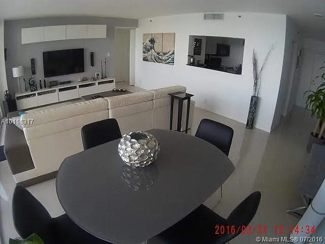 7601 E Treasure Dr #1407 — Photo 4