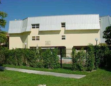961 SE 20th Avenue #203, Deerfield Beach, FL, 33441