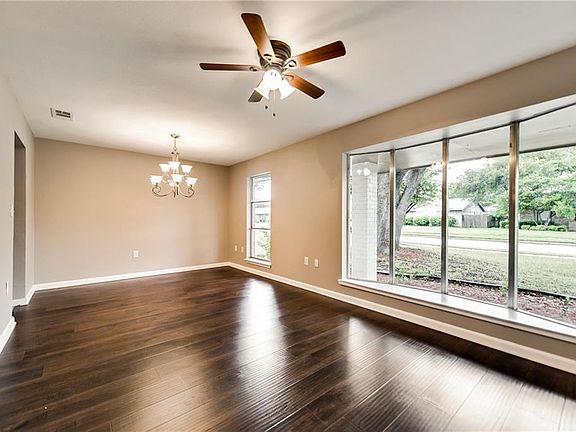 5th image of 2114 Plymouth Rock Dr