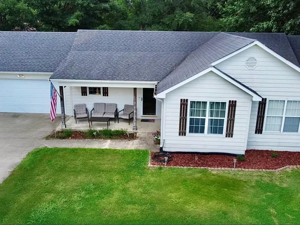 1309 Valerie Cir, Albertville, AL 35950