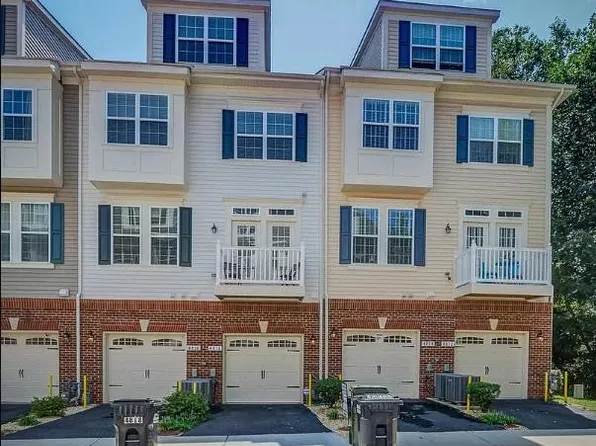 4816 Dane Ridge Cir, Woodbridge, VA 22193