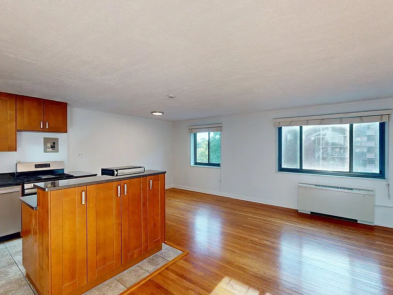 1200 S Arlington Ridge Rd #407 — Photo 3