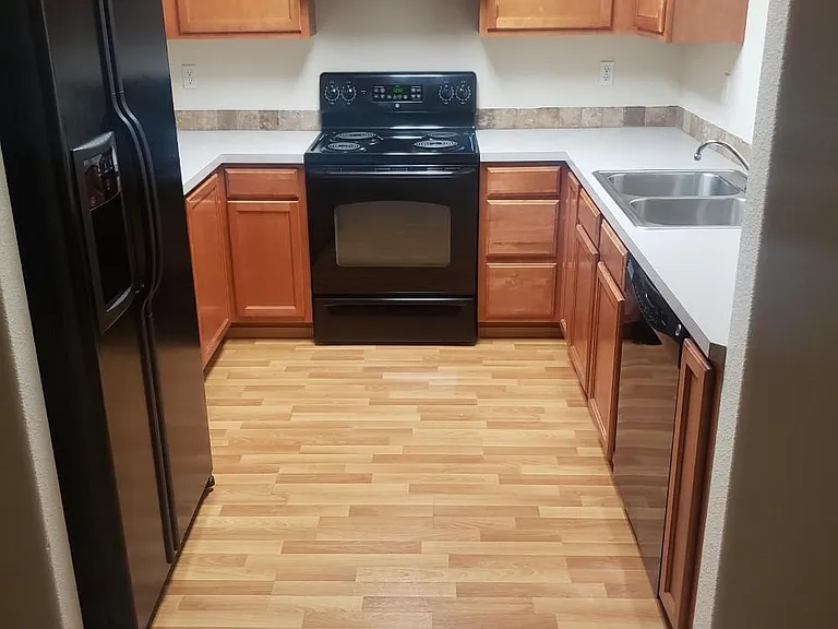 308 N Greensferry Rd #B206 — Photo 3