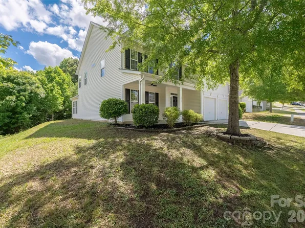 13834 Riding Hill Ave, Charlotte, NC 28213