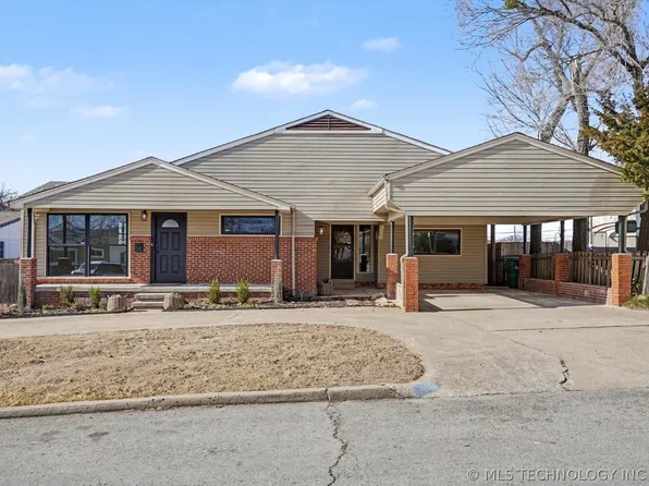 908 N Ash Ave, Sand Springs, OK 74063