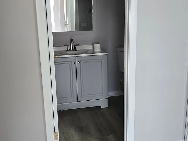 1688 Queensbury Cir — Photo 19