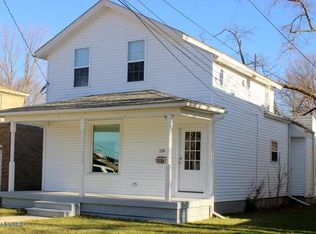 119 Maumee St, Jonesville, MI