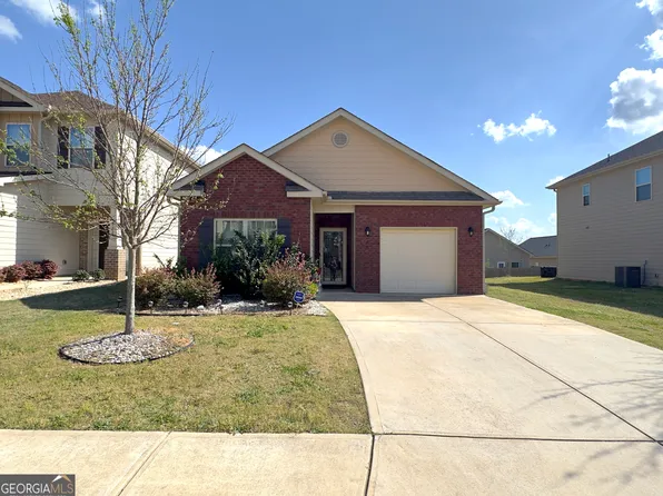 2635 Lovejoy Crossing Ln, Hampton, GA 30228