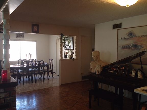 3rd image of 4623 N Fircroft Ave
